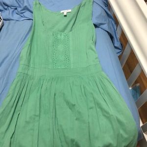 Green teen’s summer dress